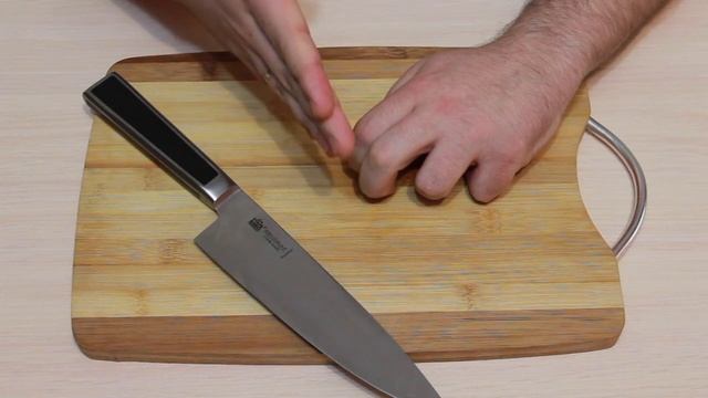 Холостяцкая кухня - 2. Правильно держим нож. смотреть онлайн