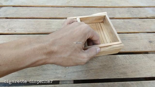 How to make a cigarette dispenser skala _ minicraft...#kotakunikdarikayu #satisfying #woodworking смотреть онлайн