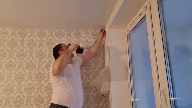 Как повесить карниз?-Монтаж карниза на стену смотреть онлайн