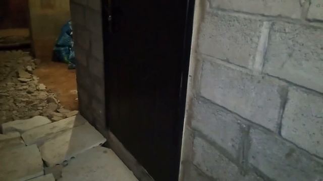 Личный подвал в городском многоквартирном жилом доме. смотреть онлайн