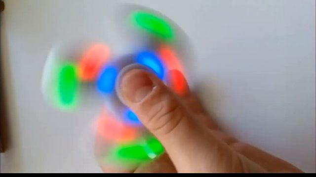 Обзор за FIDGET SPINNER светящиеся смотреть онлайн