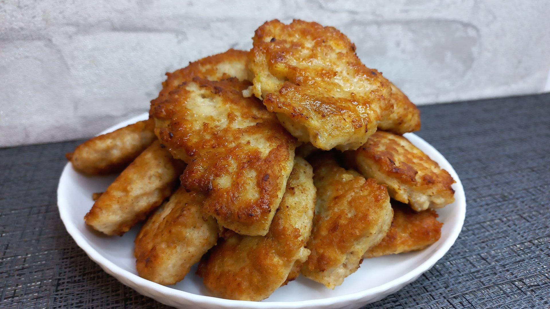 Котлеты домашние на сковороде