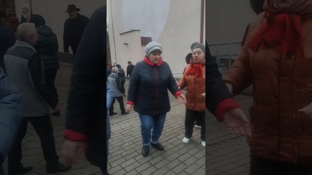 Голубоглазая.....05.11.22 Гомель парк Луначарского ? смотреть онлайн