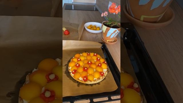 Пироги с ветчиной и сыром