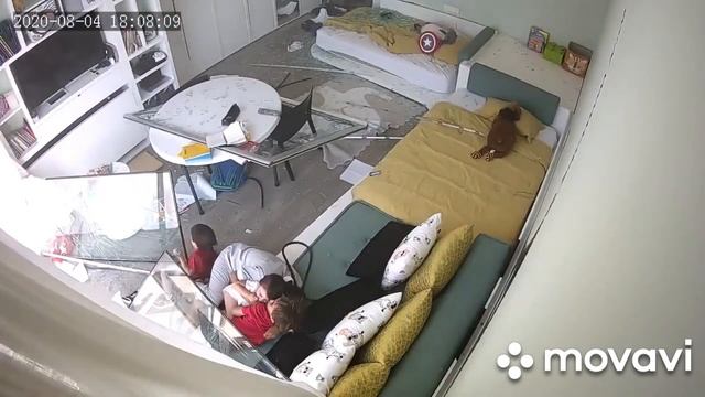 Взрыв в #БЕЙРУТЕ Срочно смотреть всем. Вид из квартиры, ужастная трагедия. Бейрут. Ливан. смотреть онлайн