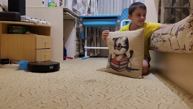 Обзор на робот-пылесос REDMOND RV-R630S