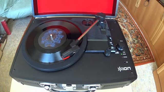 Ion Vinyl Motion Outdoor проигрыватель винила для путешествий и не только