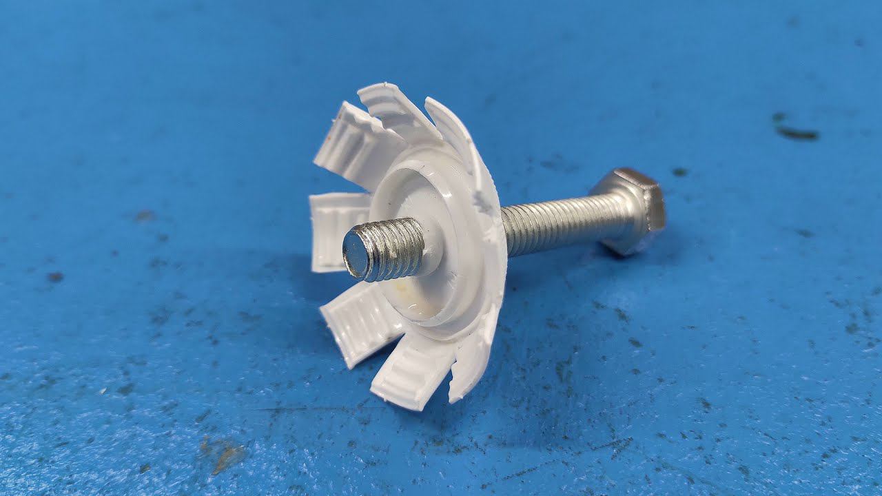 Удивительное изобретение мастера из Индии. Это должен увидеть каждый! смотреть онлайн