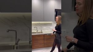 Кухня с фасадами Eterno Wood, Egger,фурнитура BLUM и Hettich