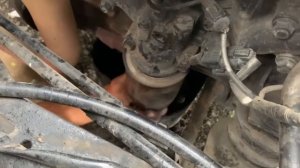 Changing Oil Filter Canter 4D33