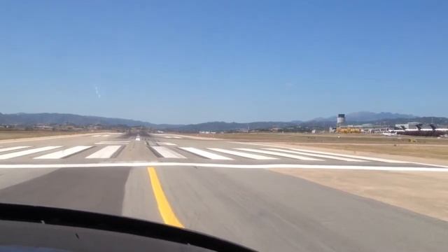 Take off @ Olbia airport Sardinia смотреть онлайн