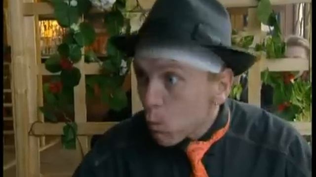 Emil.Rulez! & I.N.Tourist - Hello.tourist! / Задумался!