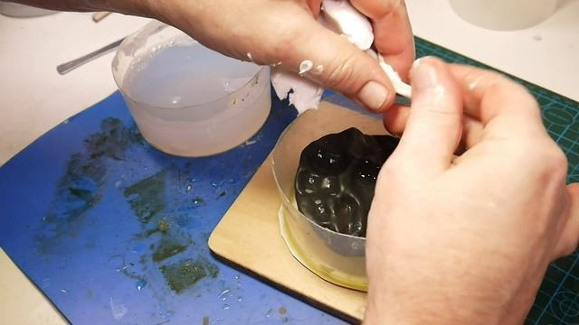 Форма /молд / из герметика для заливки эпоксидной смолы. смотреть онлайн