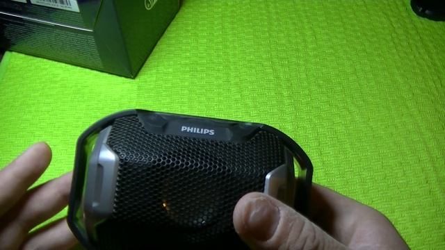 --Обзор мега защищенной беспроводной bluetooth колонки philips sb300b-- смотреть онлайн