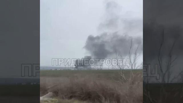 ???В Одессе после прилета горит подстанция.