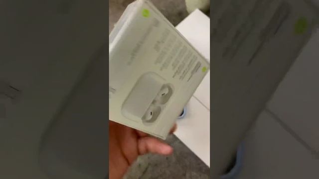 Наушники лучшего качества у нас в телеграм #airpods #наушники #android #iphone смотреть онлайн