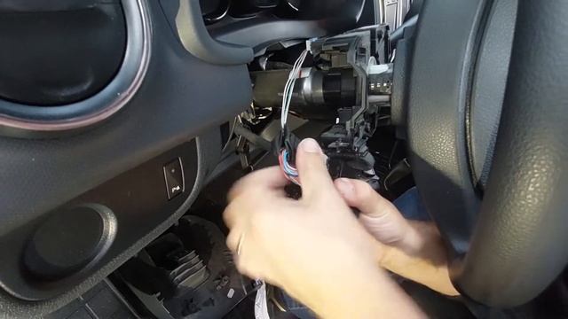 TROCA DA CHAVE DE SETA RENAULT SANDERO LOGAN DUSTER смотреть онлайн