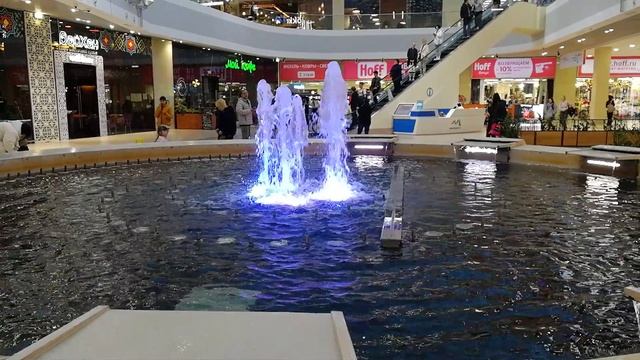 Цветной фонтан в Моремоле. смотреть онлайн