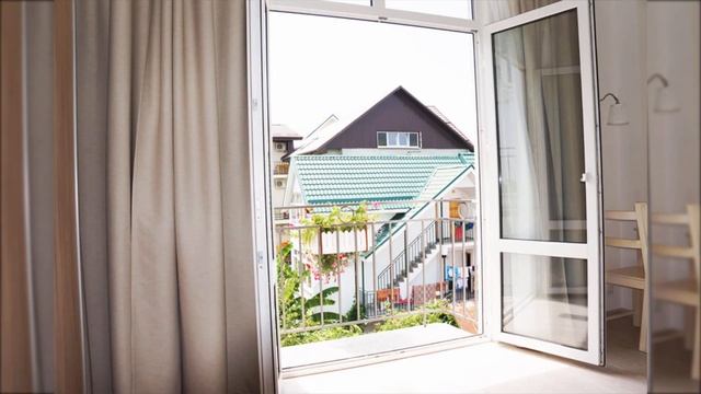 Лазаревское ул.Калараш.14 ГД " АРКА". До моря 200м. +79034490177 What App Цены в конце ролика. смотреть онлайн