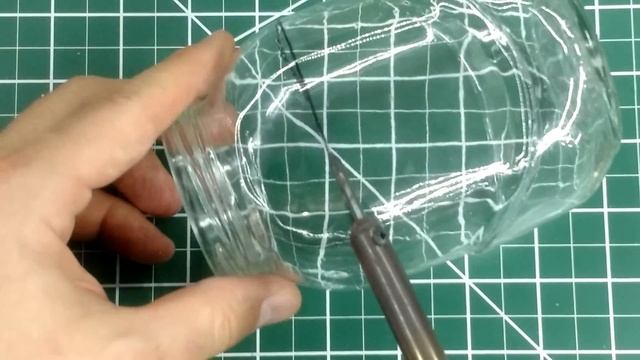 Cut Square and Odd Shaped Glass Bottles (Using a Soldering Iron) смотреть онлайн