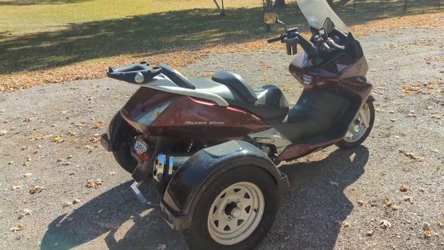 BIC Trikes 2002 Honda Silver Wing with barebone kit. смотреть онлайн