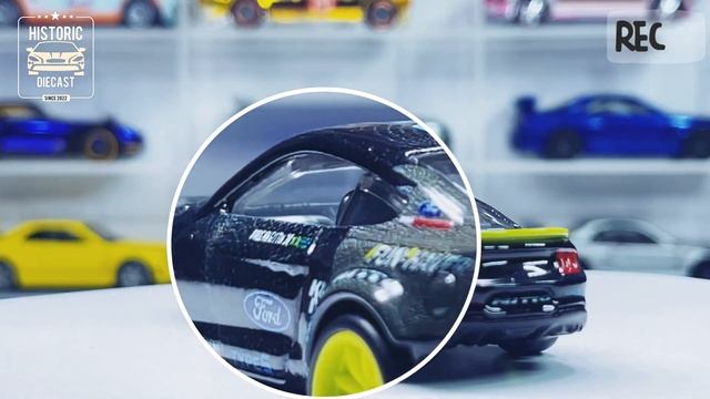Hot Wheels ‘18 Ford Mustang RTR Spec 5 Showcase смотреть онлайн