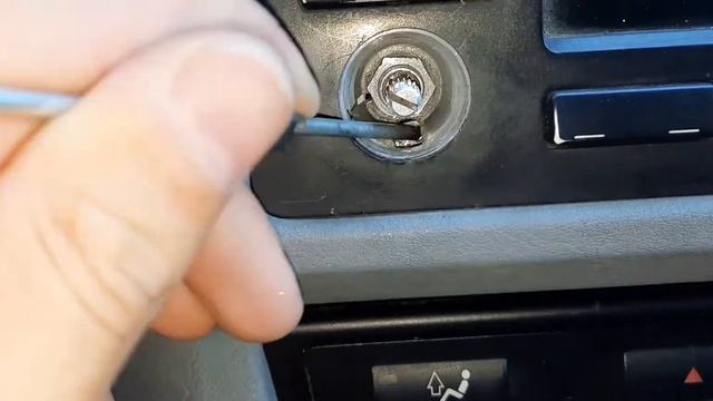 E39 сняте штатной магнитолы БМВ е39 BMW