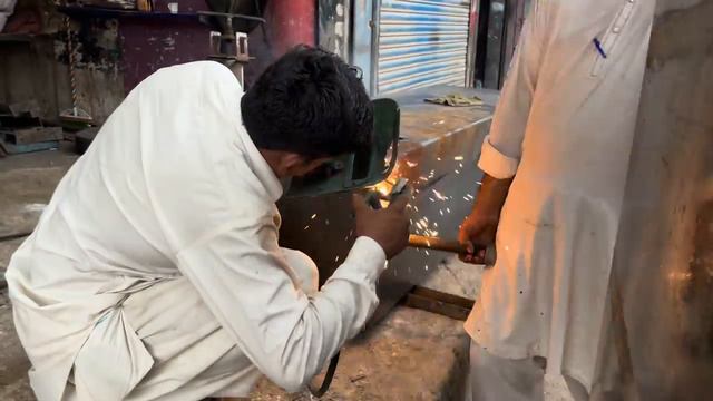 How Professionals Fabricators Built A 1000, Liter Custom Fuel ️ Tank For Heavy Duty Truck