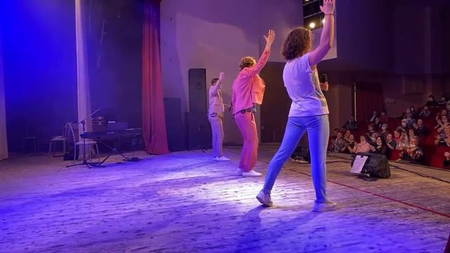 Подглядели за Группой САДко..) смотреть онлайн