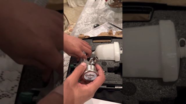 Unboxing da pistola de pintura Italco Shine 1. #comopintarmeucarro #paintcar #pinturaautomotiva смотреть онлайн