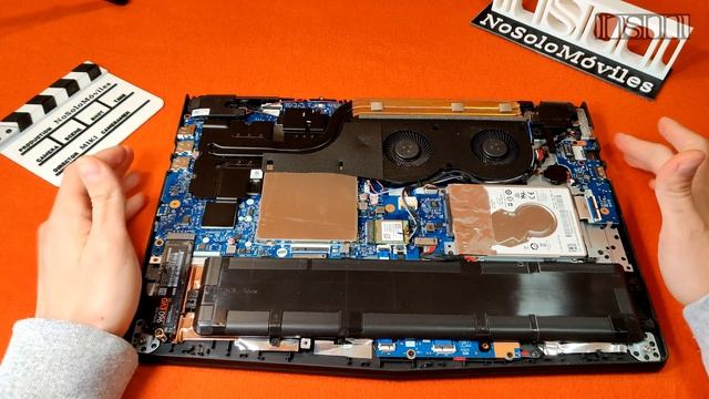 LENOVO LEGION Y520 - Ampliando memoria RAM смотреть онлайн