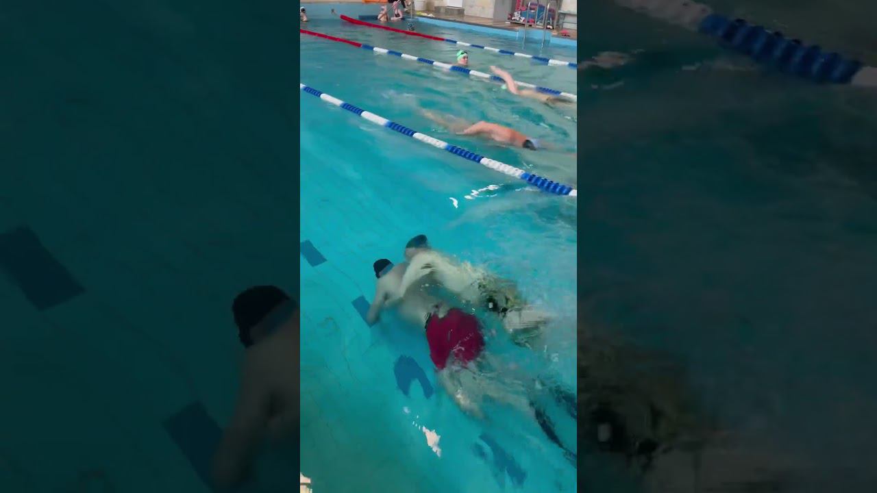 Тренировка спасения фридайвера в бассейне #фридайвинг смотреть онлайн