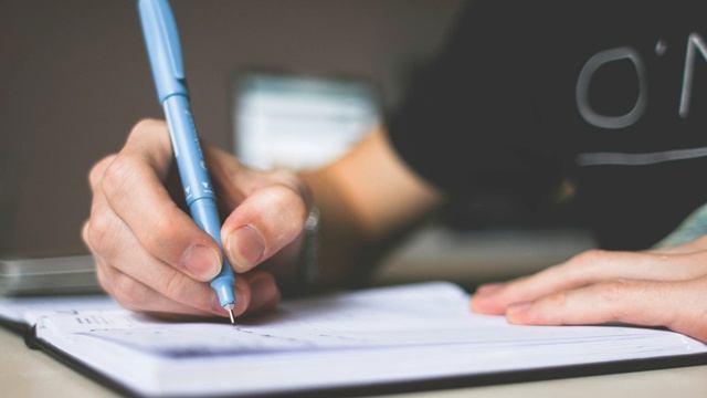 Объяснительный диктант. Чередование гласных в корне слова. #диктант #гласная_в_корне #русский_язык смотреть онлайн