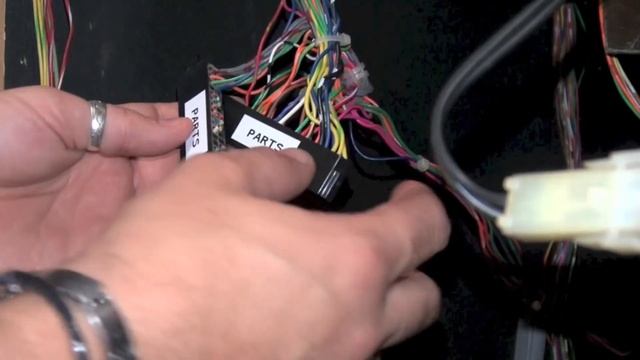 Pac-Man Arcade Restoration Part 4 - How to bullet proof a Pac-Man - Edge Connector, Fuse Holder смотреть онлайн