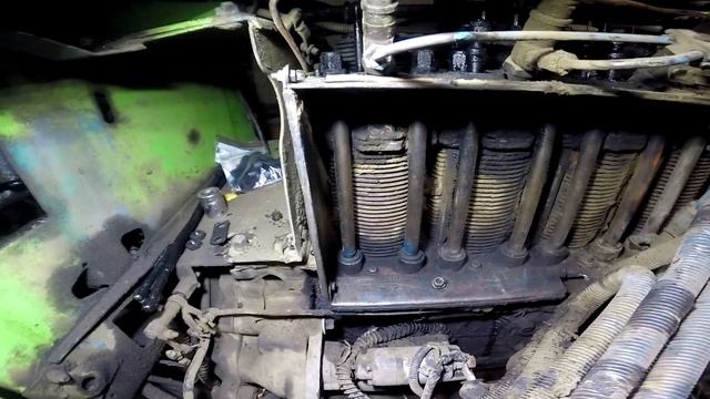 Замена направляющих втулок штанг клапанов двигателя Д144/Replacement of directing plugs of rods смотреть онлайн