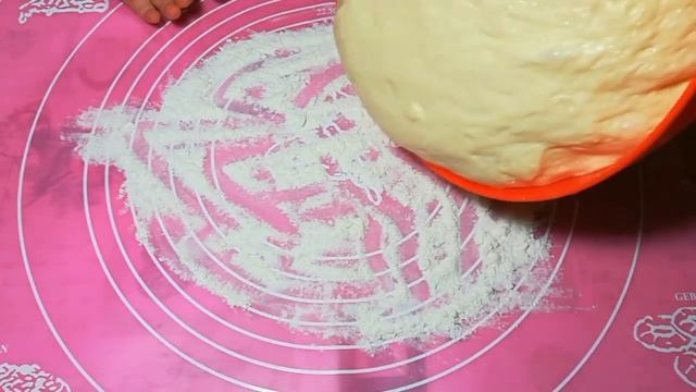 Пончики - мягкие, воздушные и безумно вкусные! смотреть онлайн