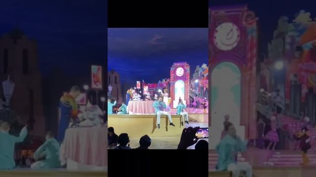 Dubai Disneyland 2023 #shorts #tour #dubai смотреть онлайн