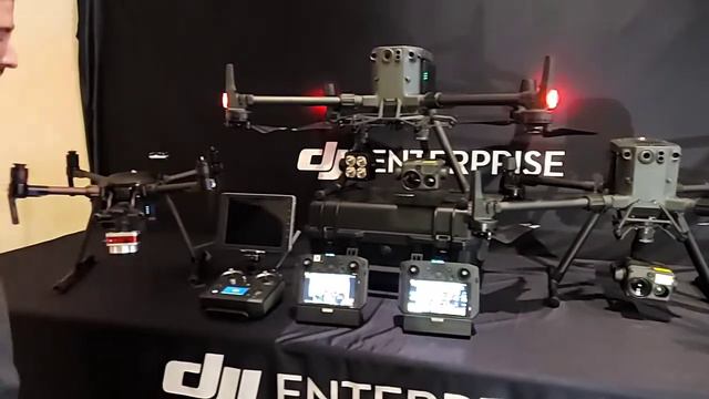 Lights on the DJI Matrice 300 Industrial Drone Platform P1 L1 Payloads смотреть онлайн