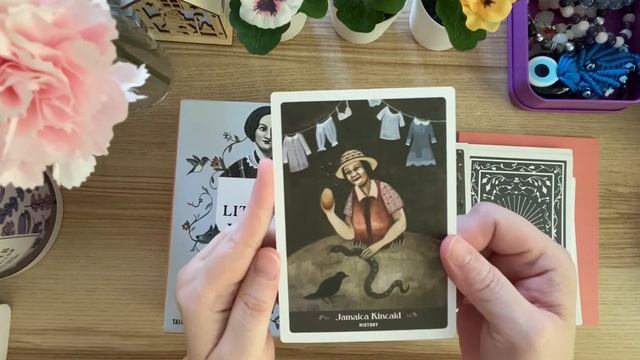 Oracle Review : The Literary Witches Oracle Cards Flip Through Review смотреть онлайн