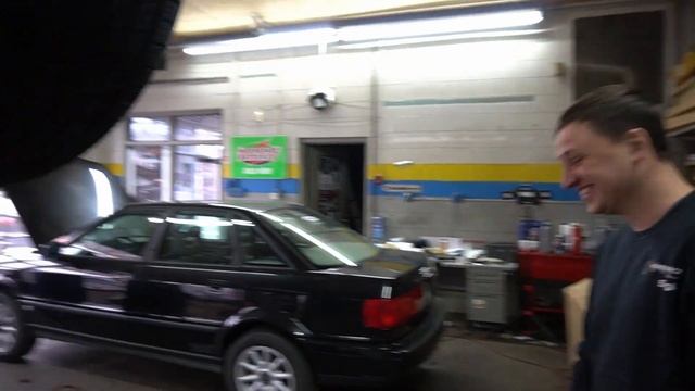 Salvage Audi Q3 Rebuild: Part 1 смотреть онлайн