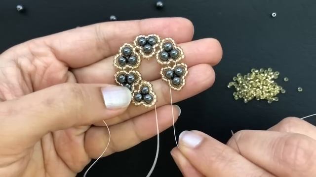 Pretty Beaded Necklace.How to make Beaded Necklace ? смотреть онлайн