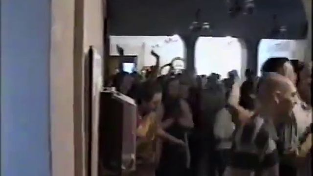 23.10.2000 Е.С. Радханатха Свами, Киртан (Киев 2000) смотреть онлайн