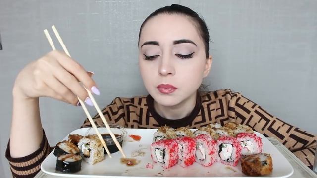 Салаты с Клубникой