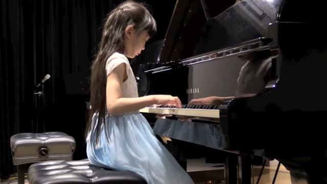 Chopin - Mazurka in B flat major, Op.7 No.1 by Zihan Tang Competition смотреть онлайн