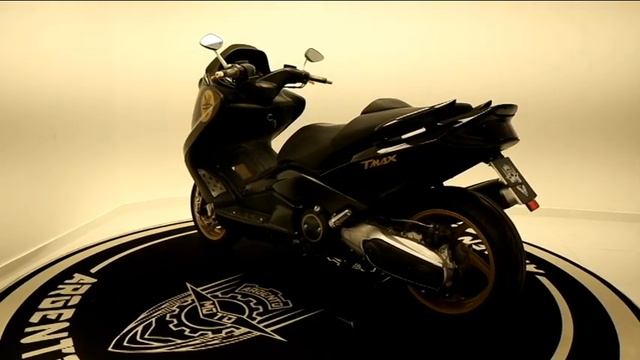 YAMAHA T-MAX 500 смотреть онлайн