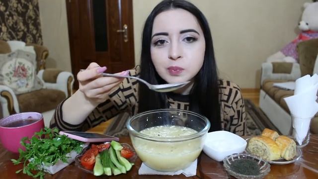 МАМА НЕ СМОТРИ ЭТО ВИДЕО!!! MUKBANG не Asmr Ayka Emilly