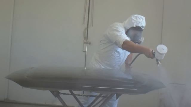 Spray Painting in home made booth.... смотреть онлайн