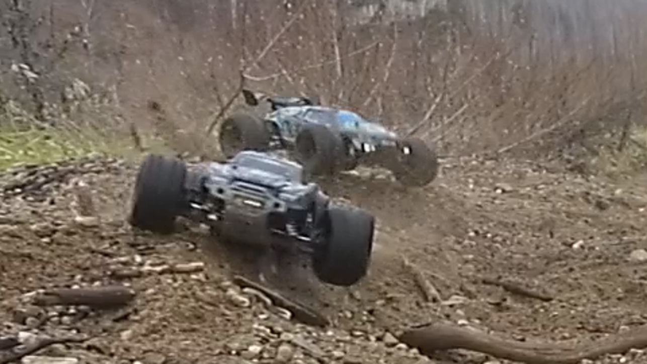 Сумасшедшие гонки на радиоуправлении. Радиоуправляемые машины. смотреть онлайн