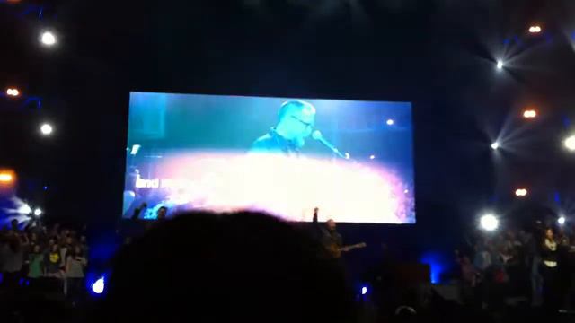 Passion: Good Friday 2013 "Whom Shall I Fear? (God of Angel Armies)" смотреть онлайн