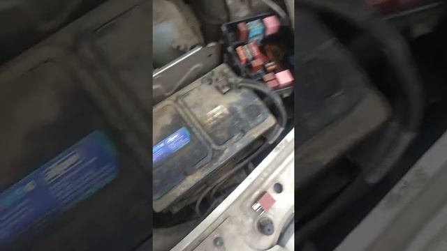 Лучший способ как слить бензин с Lada Largus. Без лишних проблем. смотреть онлайн